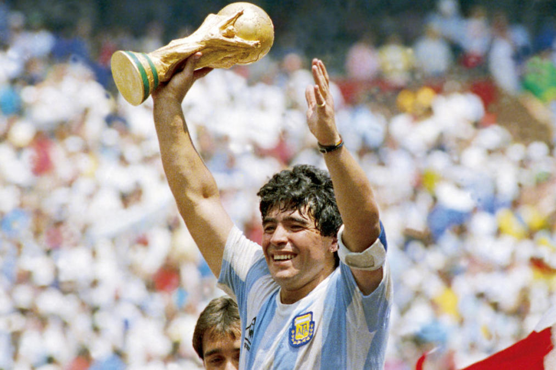 Diego Maradona - Huyền Thoại Bóng Đá Argentina 